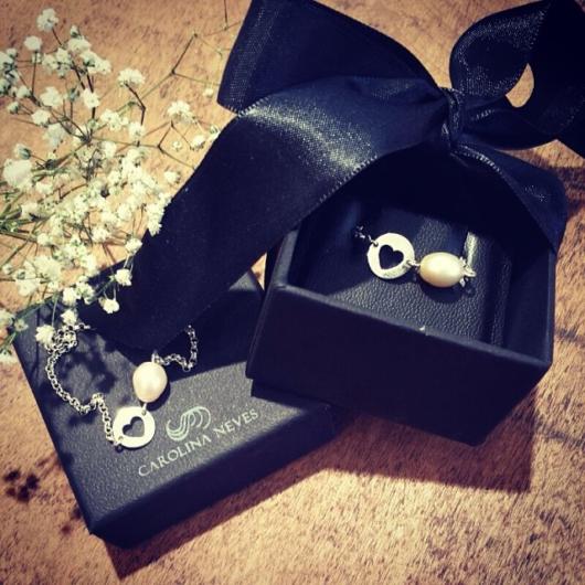 Caixinha de presente para madrinhas com pulseira