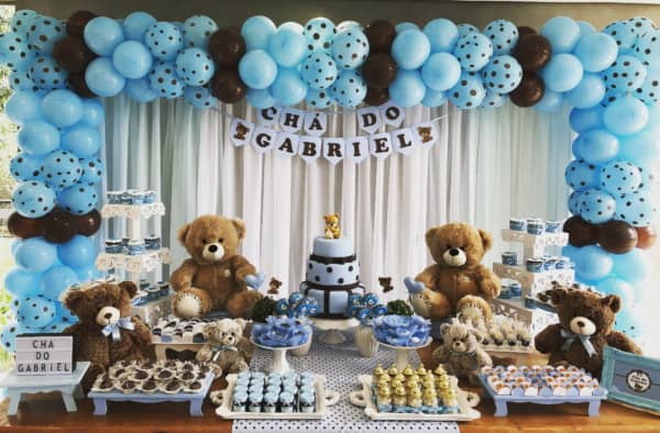 chá de bebê azul e marrom tema ursinho