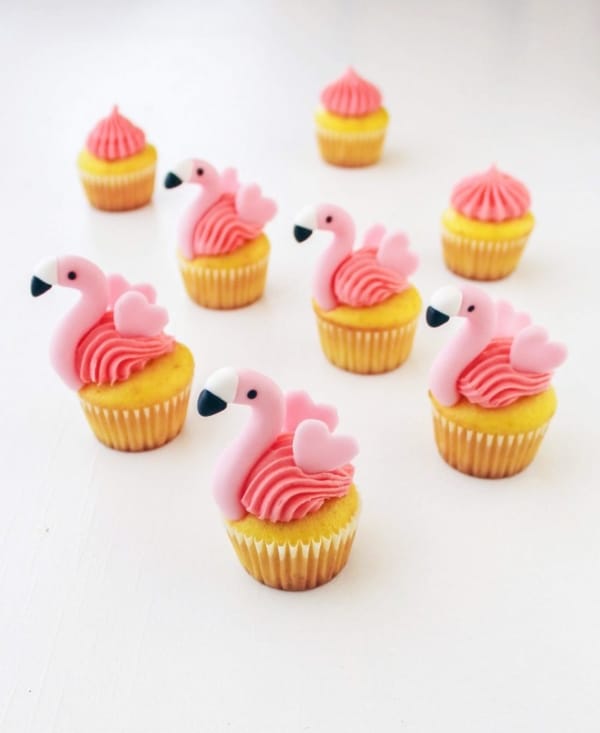 cupcake de flamingo decorado