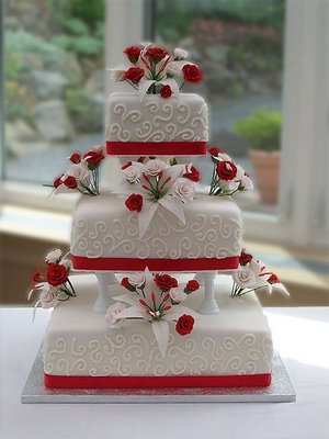 ideia de Bolo de casamento vermelho e branco