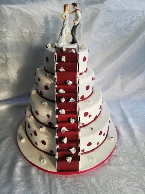 lindo bolo de casamento criativo