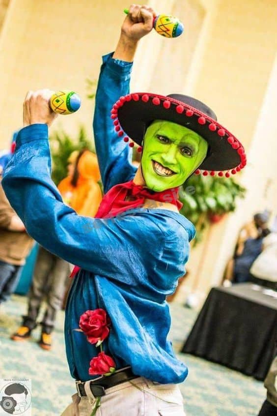 Fantasia de Carnaval masculina mascara