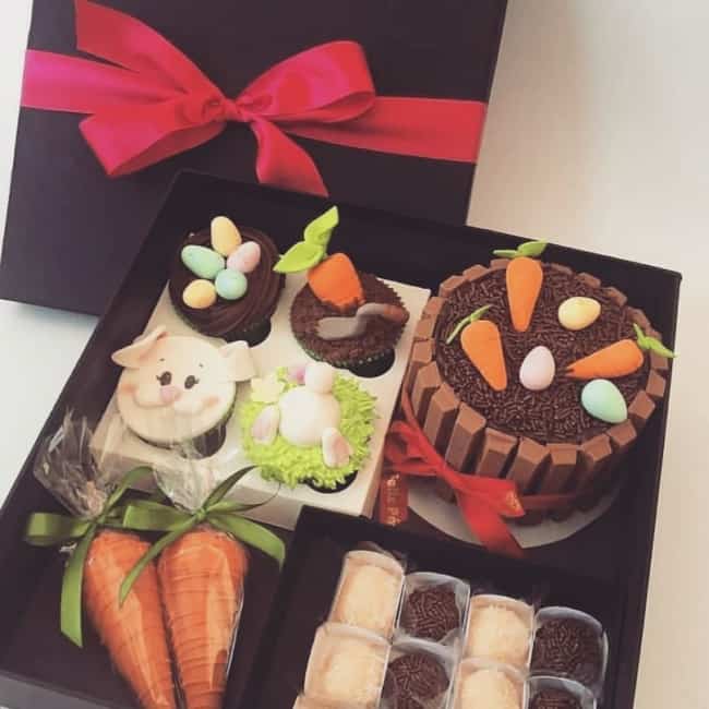 festa na caixa com tema de páscoa