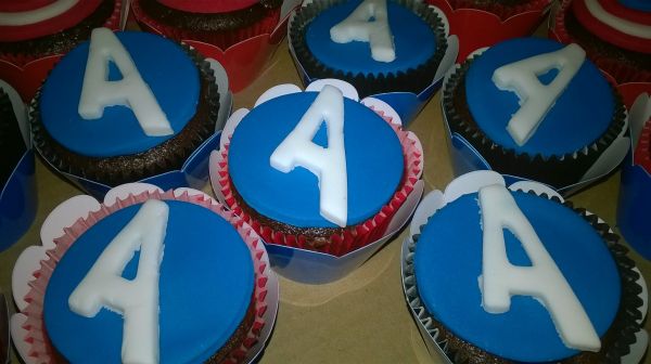 Cupcake Vingadores simples