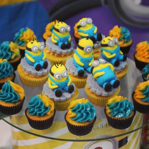 cupcakes decorados para festa Minions
