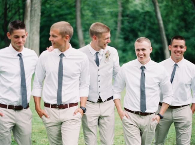 Padrinhos somente com a gravata