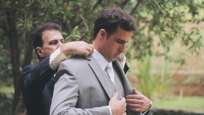 imagem de making of do noivo em hotel