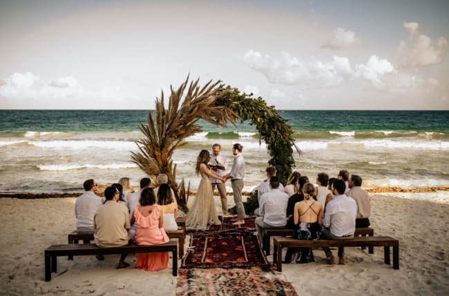 Espaço para casamento bem intimista na praia