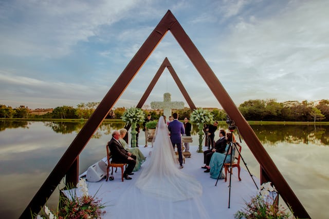 Espaço para casamento no lago