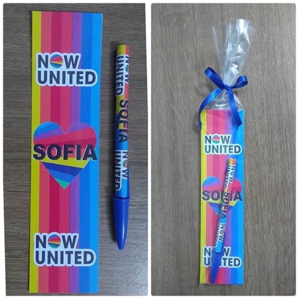 lembrancinha personalizada simples para festa Now United