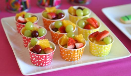 festa criança infantil mesa de frutas