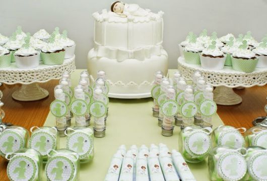 mesa de batismo simples verde