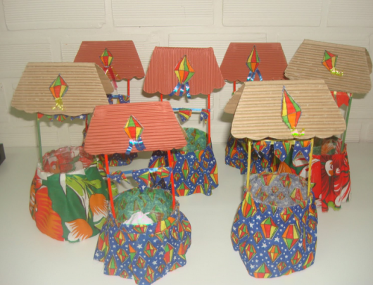 lembrancinhas de festa junina com garrafa pet