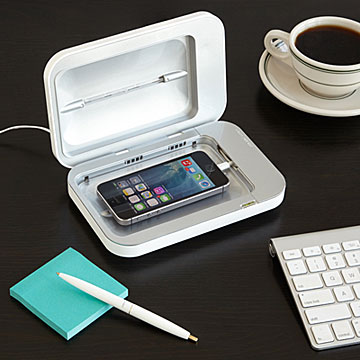 Um case para smartphone que serve como carregador portátil