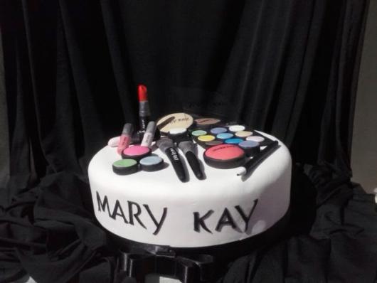 BOLO MARY KAY, TEMA MAQUIAGEM