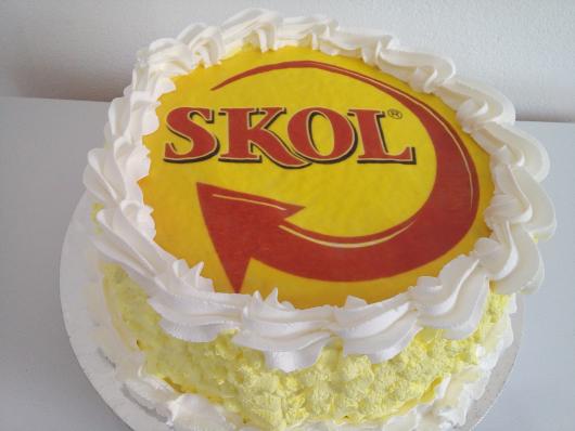 modelo de bolo festa Skol