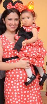 fantasia da Minnie para mãe e filha com vestido vermelho 