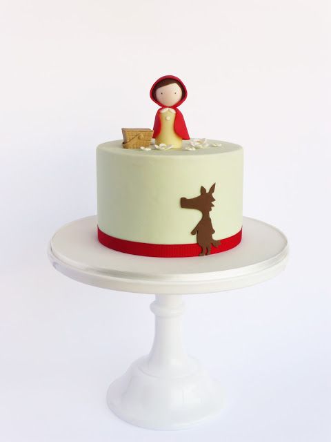 Bolo Chapeuzinho Vermelho com glacê: #bolosdecorados #aniversario #festa  #festaadulto #confeitaria #…