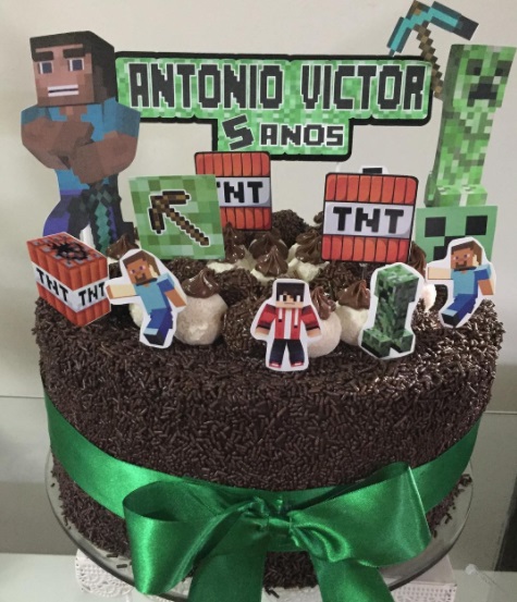 Tema Minecraft decorado com Chantilly 🩷🎂 . #repederzinibolosdecorado