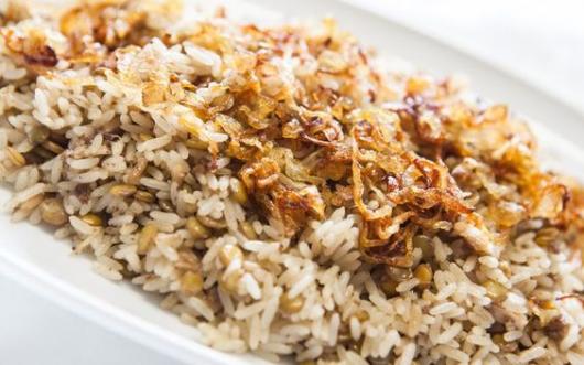arroz com cebola caramelizada