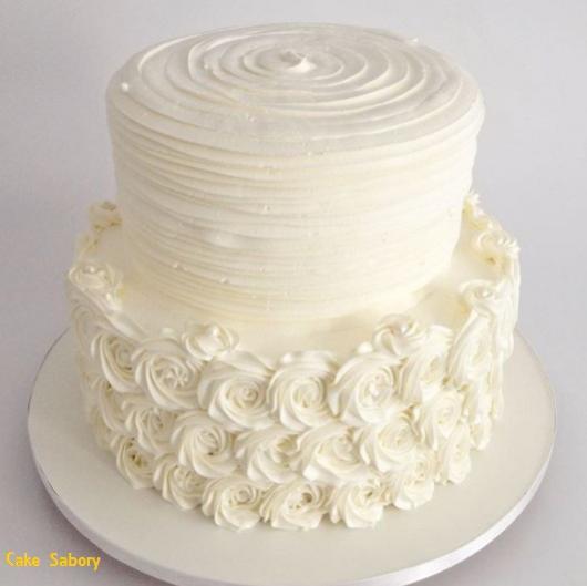 bolo branco 2 andares