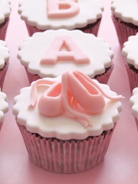 cupcake com sapatilhas rosa