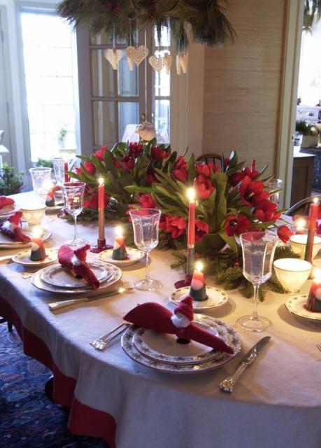 mesa decorada com velas