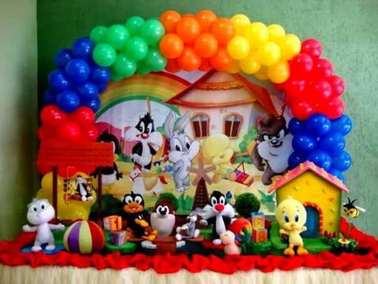mesa de doces do Baby Looney Tunes