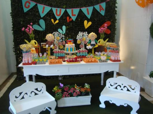 mesa de doces Charlie e Lola