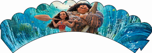 Cupcake Moana com saia de papel com os 2 personagens principais e fundo azul 