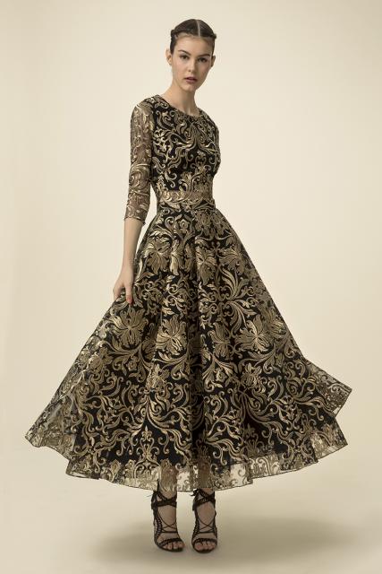 vestido debutante preto e dourado