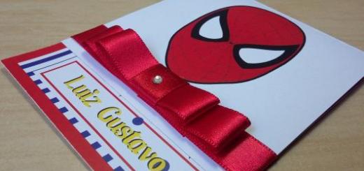 Convites Homem-Aranha acrapbook com laço vermelho