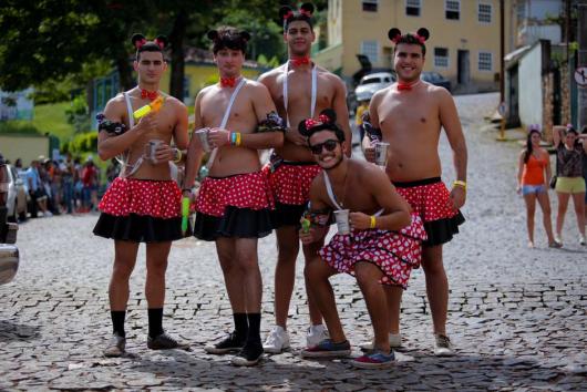 Fantasia de Carnaval Masculina em Oferta