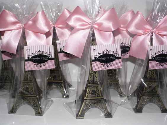Lembrancinhas de 15 Anos París mini torre Eiffel