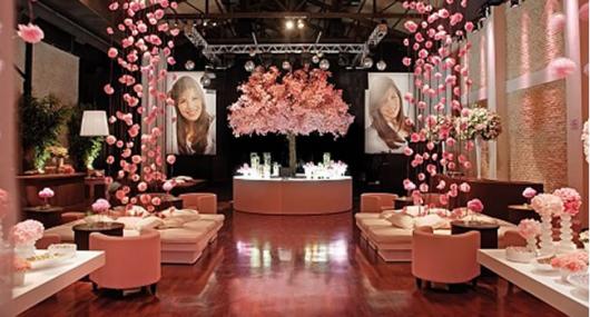 Temas para festa de 15 anos cortina de flores