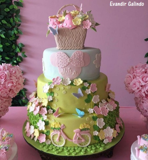bolo decorado flores