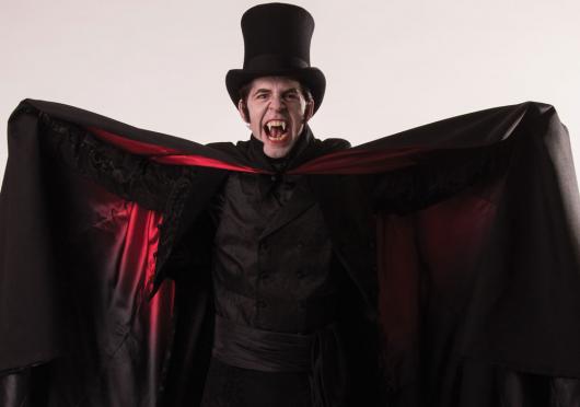 Fantasia de halloween masculina vampiro