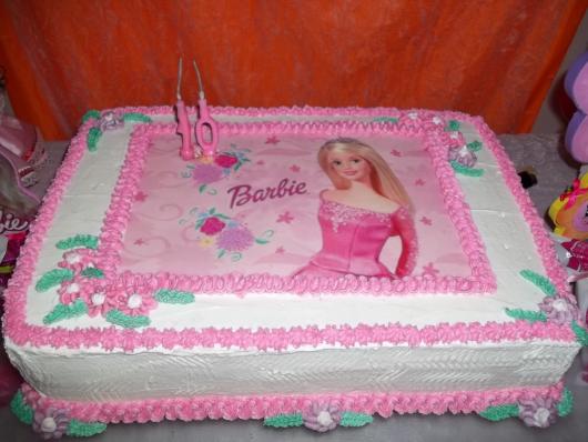 Bolo de Aniversário da Barbie - 90 ideias lindíssimas para você se inspirar