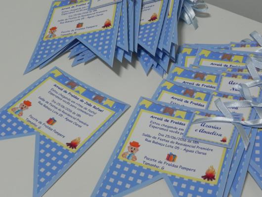 Convites Chá de Bebê no Estilo Junino em formato de bandeirinha