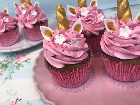 Cupcake de Unicórnio modelos de chantilly rosa