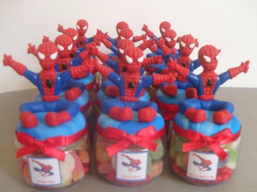 Lembrancinha Festa Homem-Aranha vidro de papinha personalizado com biscuit
