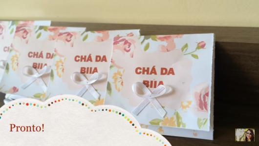 Convite com embalagem para sachê de chá.