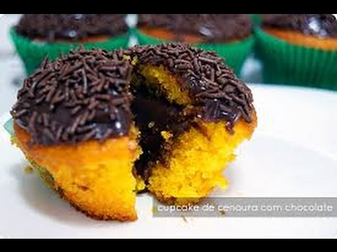 Cupcake de Cenoura com com recheio de chocolate