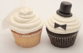 Cupcake para Casamento com aplique no formato de cartola