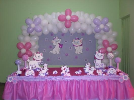 Decoração clean Festa Infantil Gatinha Marie, .