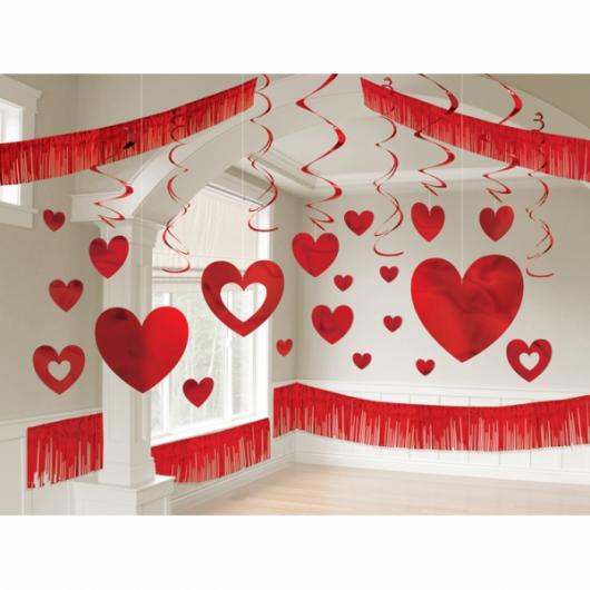 Decoração Dia dos Namorados de papel corações pendurados de papel