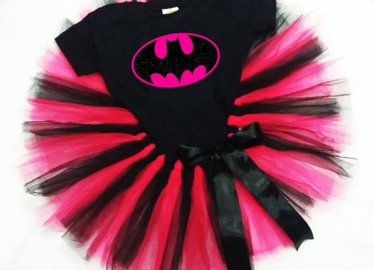 Fantasia Batgirl infantil com tule rosa e preto