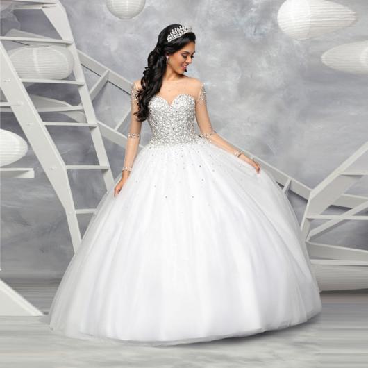 vestido de debutante branco e azul