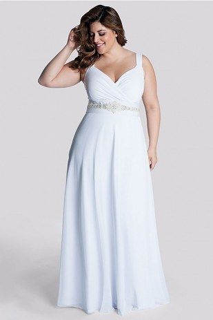Vestido de noiva branco com cintura marcada.