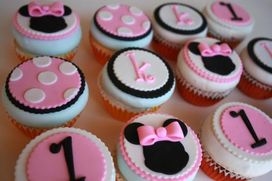 cupcake rosa da minnie aniversário